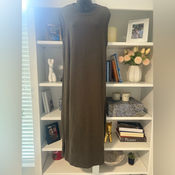 KOTN Olive Knit Tank MIDI dress - Picture 1 of 3